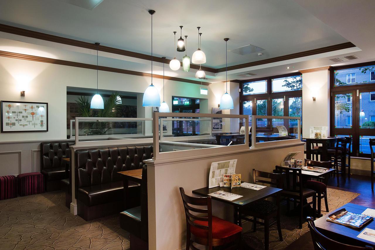Отель The Furness Railway Wetherspoon Барроу-ин-Фернесс Экстерьер фото